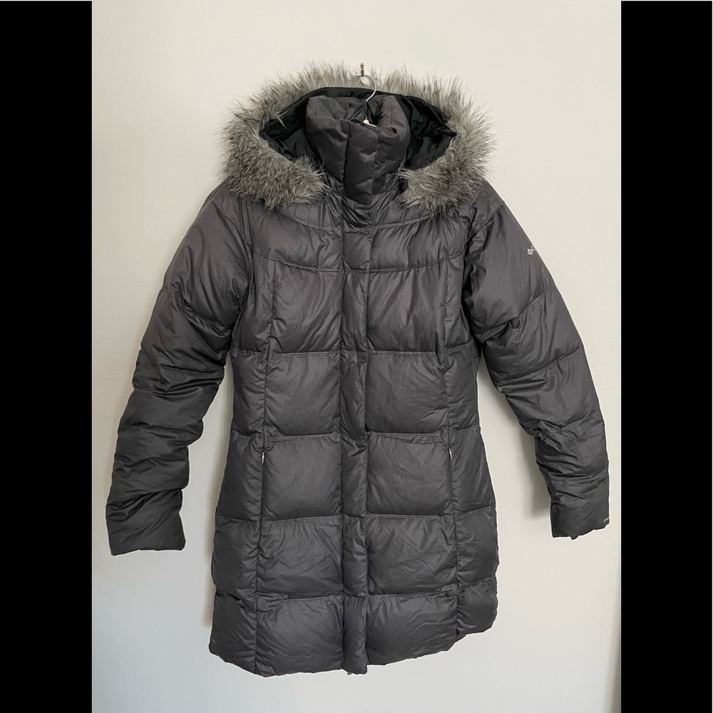 Women’s Columbia Long Puffer Coat with Detachable Faux Fur Hood (Small)